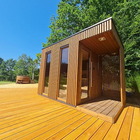 Melody Milwino Exterior foto
